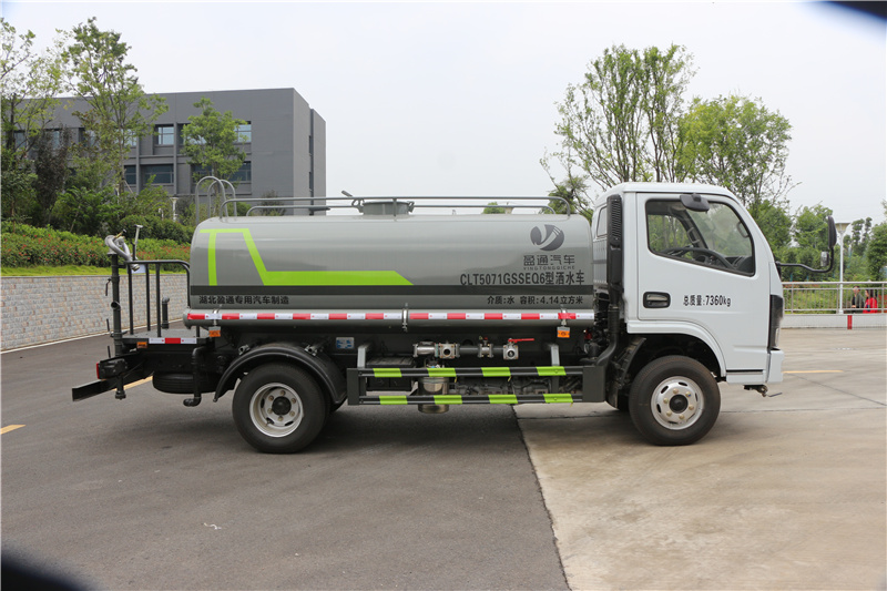 多利卡大型抑塵車報價