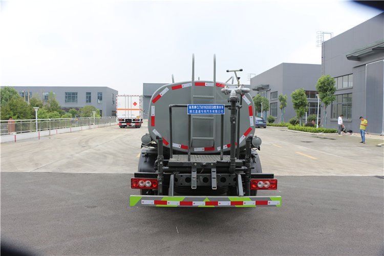 CLT5160TDYEQ6型多功能抑塵車參數