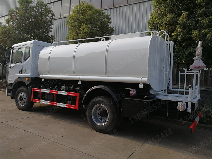 湖北盈通汽車廣西國六藍(lán)牌灑廠家